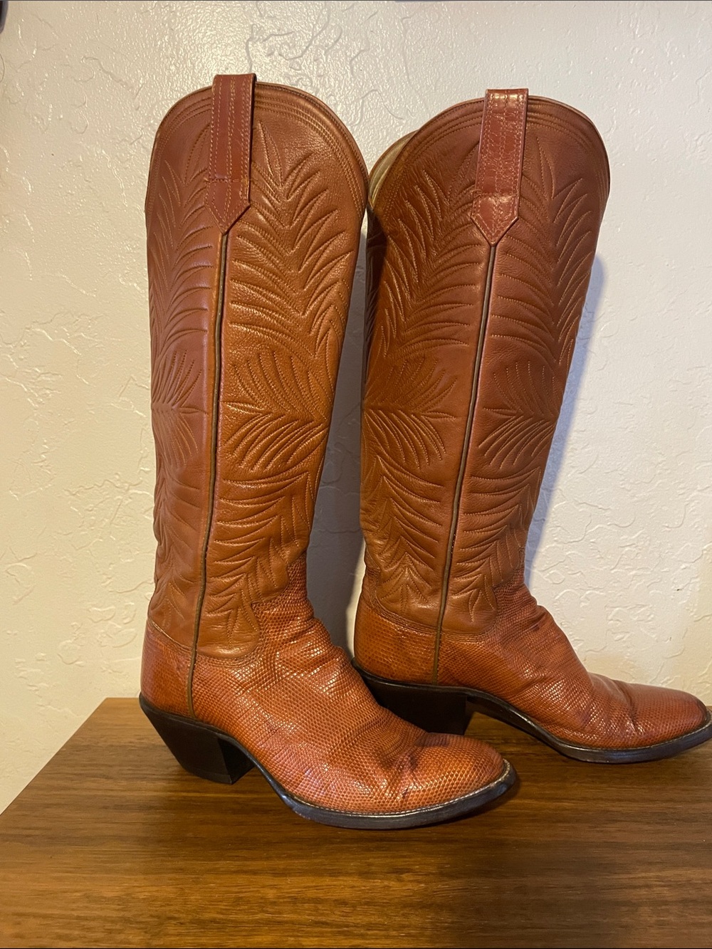 Vintage Paul Bond Boots Size men’s 8 or women’s 9.5